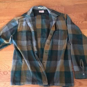 Oversized Wool flannel perfect for fall! 🍂🍁